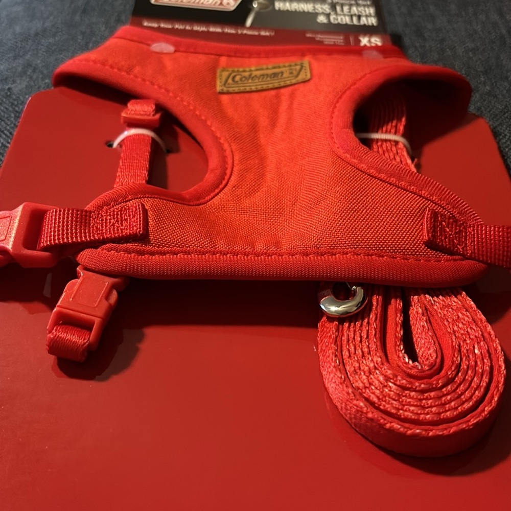 Coleman Red 3 Piece Dog Harness, Leash & Collar Set in Size XS BNWT - Picture 5 of 12